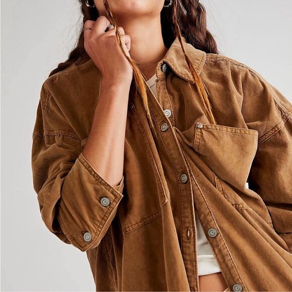 ✨NEW!✨Free People Baby Cord Buttondown - Picture 4 of 5